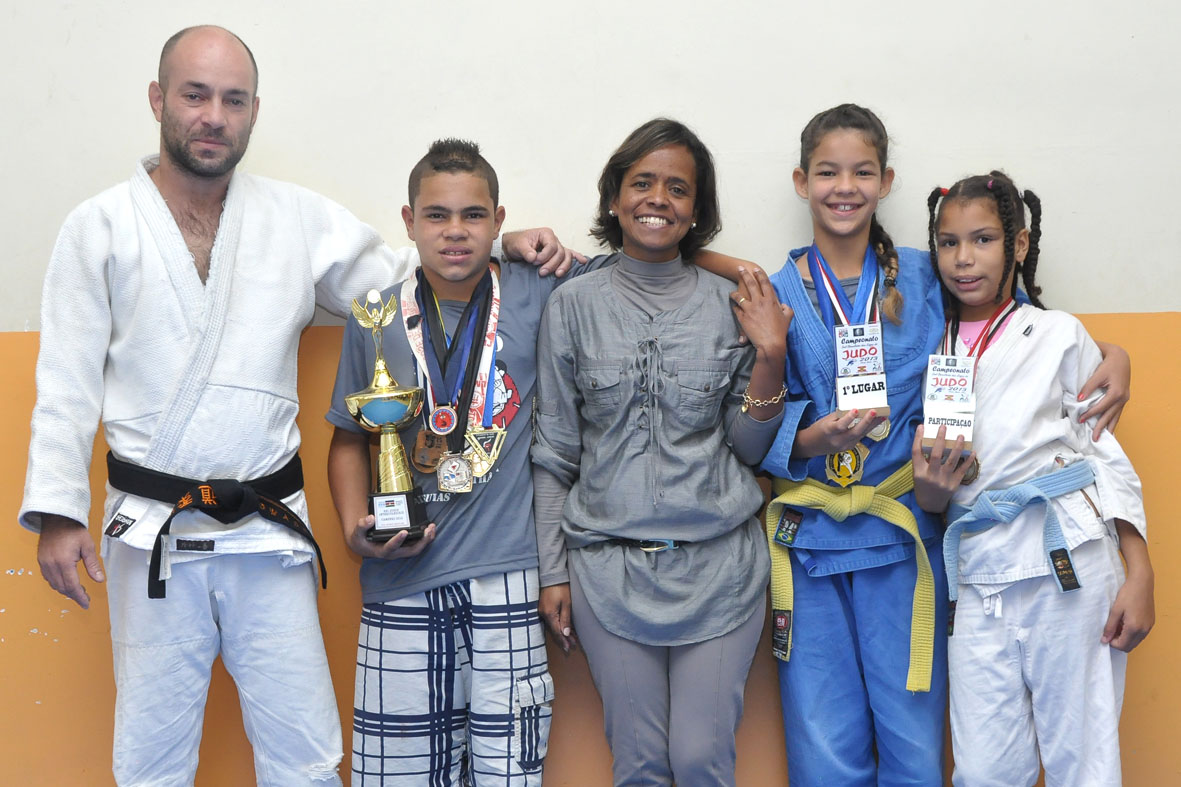 Portal de Not�cias PJF | Alunos da E.M. Uni�o da Bet�nia s�o classificados para o  7� Campeonato Brasileiro das Ligas de Jud� em Niter�i | SE - 16/5/2013